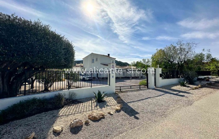 Sale - Villa  - Hondón de los Fráiles