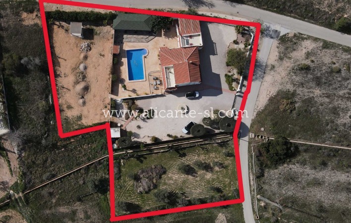 Sale - Villa  - Hondón de los Fráiles