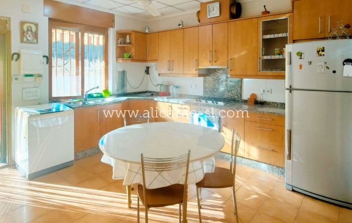 Venta - Villa  - Aspe