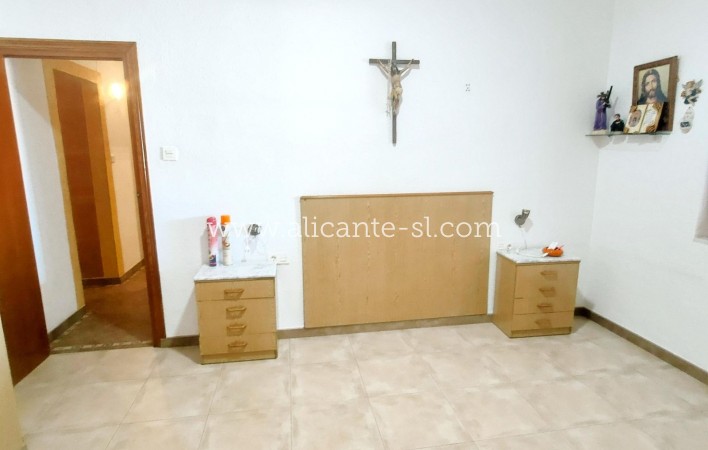 Venta - Villa  - Aspe