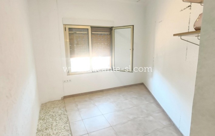 Venta - Villa  - Aspe