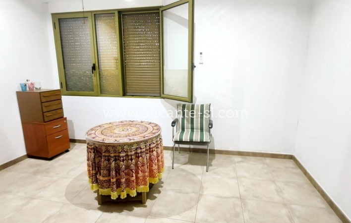 Venta - Villa  - Aspe