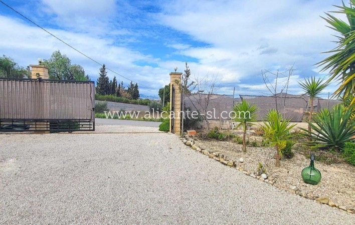 Resale - Landhaus - Aspe