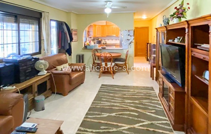 Sale - Villa  - Hondón de las Nieves