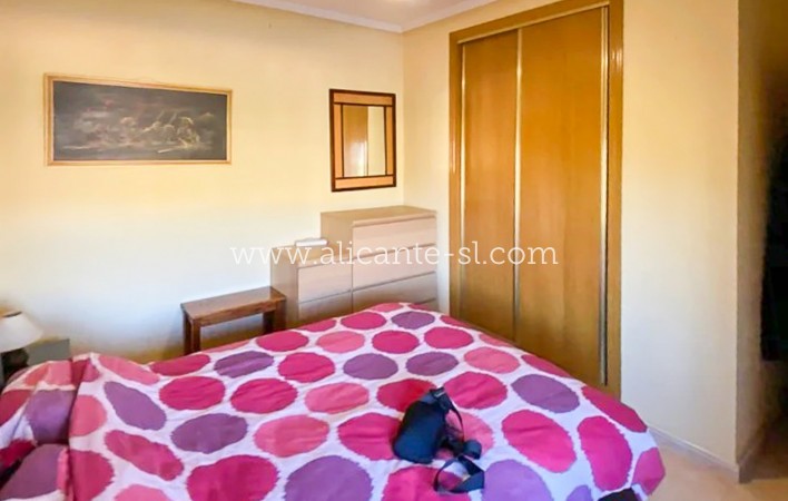 Sale - Villa  - Hondón de las Nieves