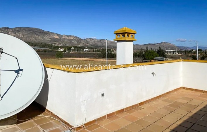 Sale - Villa  - Hondón de las Nieves