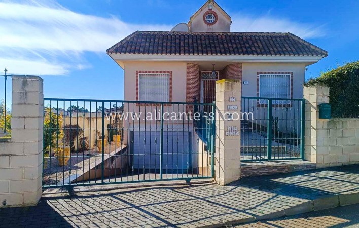 Resale - Villa / Doppelhaushälfte - Fortuna