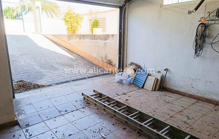 Resale - Villa / Doppelhaushälfte - Fortuna