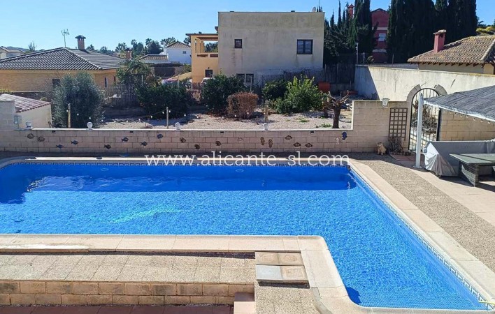 Resale - Villa / Doppelhaushälfte - Fortuna