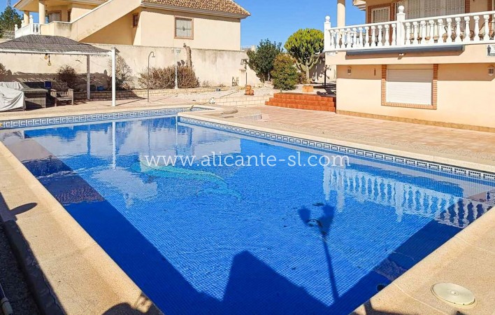 Resale - Villa / Doppelhaushälfte - Fortuna