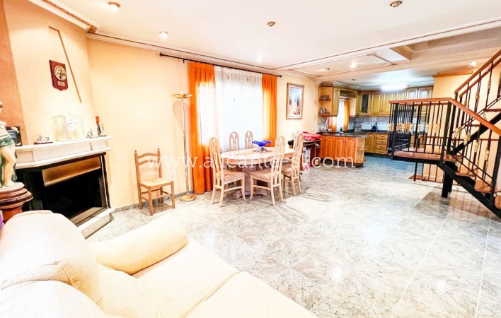 Venta - Villa  - La Romana