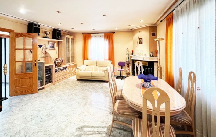 Venta - Villa  - La Romana