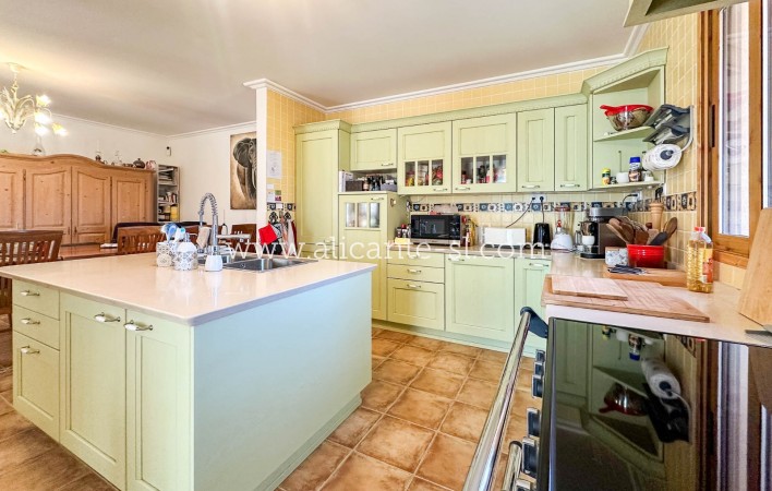 Sale - Villa  - La Romana