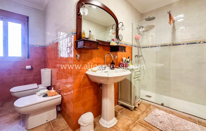 Sale - Villa  - La Romana