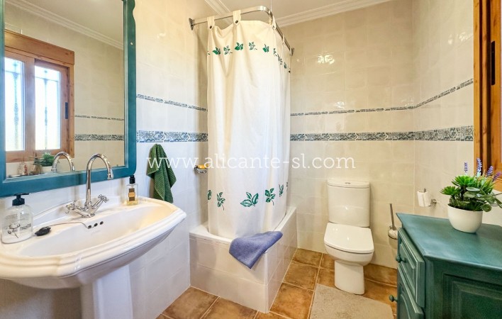 Sale - Villa  - La Romana