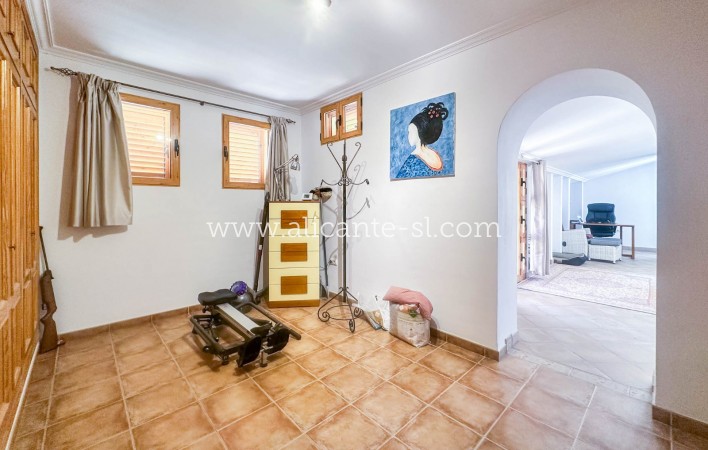 Sale - Villa  - La Romana