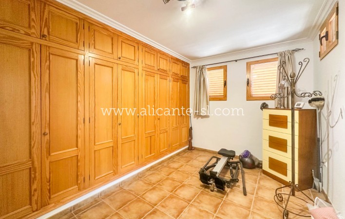 Sale - Villa  - La Romana