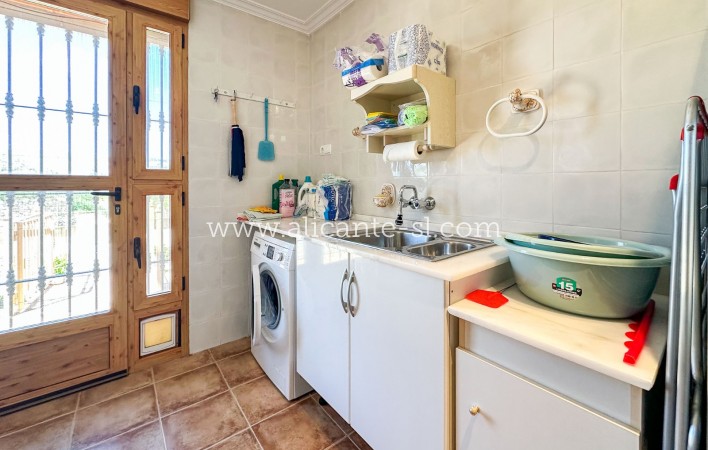 Sale - Villa  - La Romana