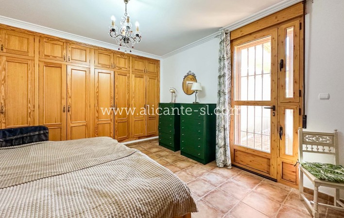 Sale - Villa  - La Romana