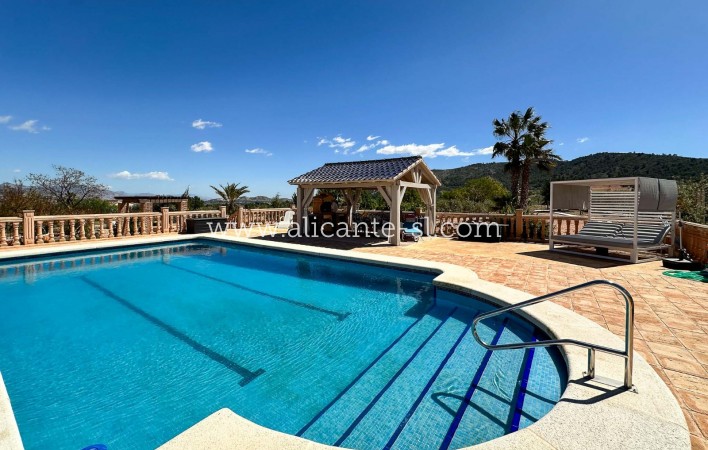 Sale - Villa  - La Romana