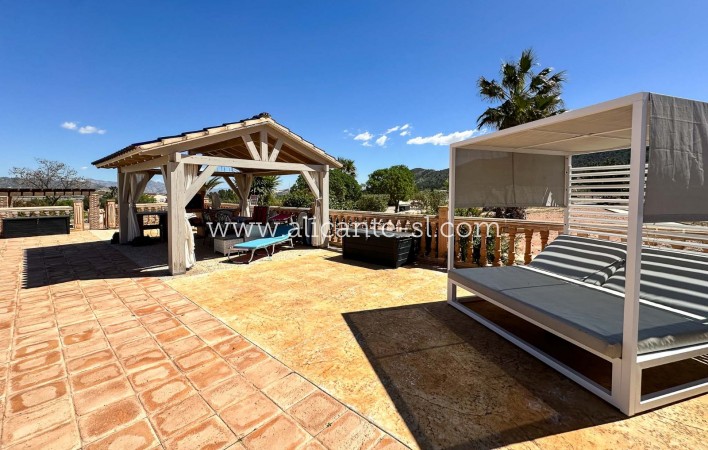 Sale - Villa  - La Romana