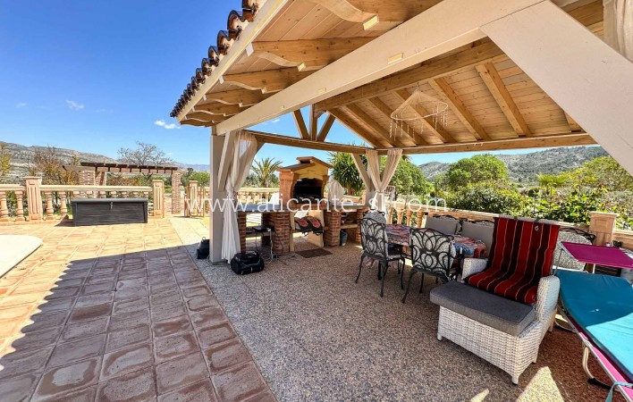 Sale - Villa  - La Romana