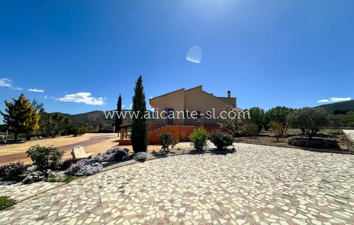 Sale - Villa  - La Romana