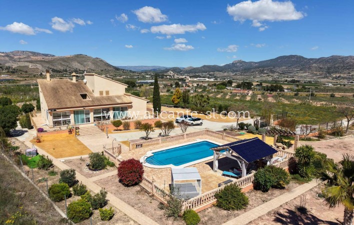 Sale - Villa  - La Romana