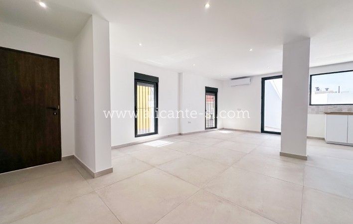 Sale - Townhouse - Hondón de las Nieves