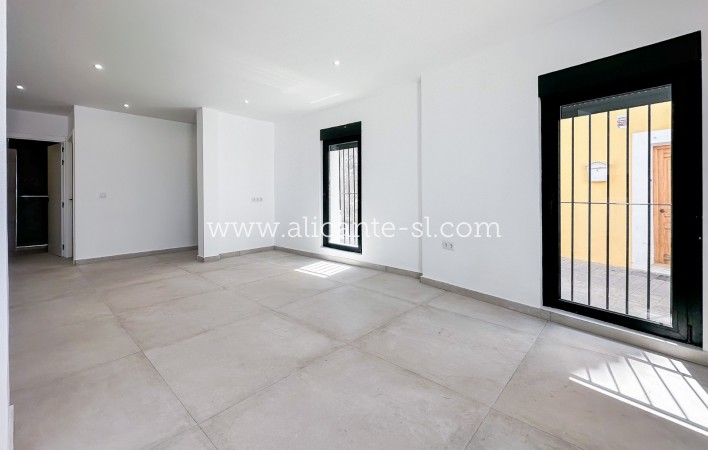 Sale - Townhouse - Hondón de las Nieves