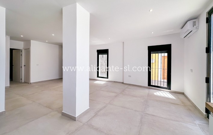 Sale - Townhouse - Hondón de las Nieves