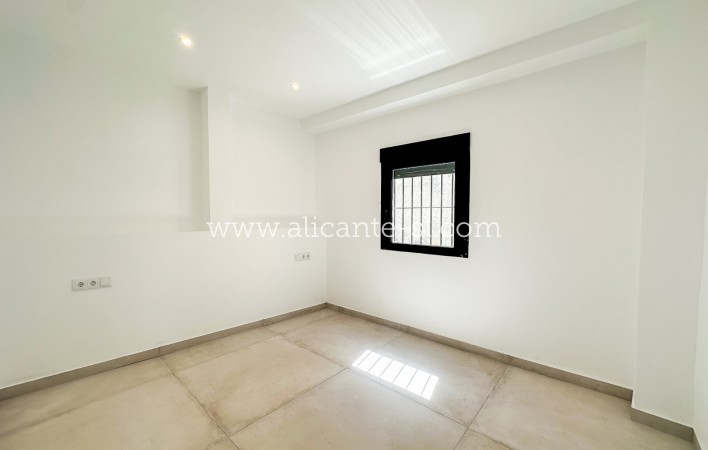 Sale - Townhouse - Hondón de las Nieves
