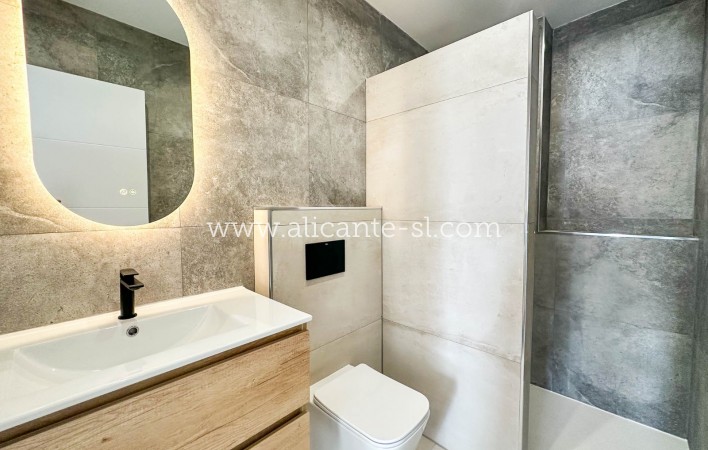 Sale - Townhouse - Hondón de las Nieves