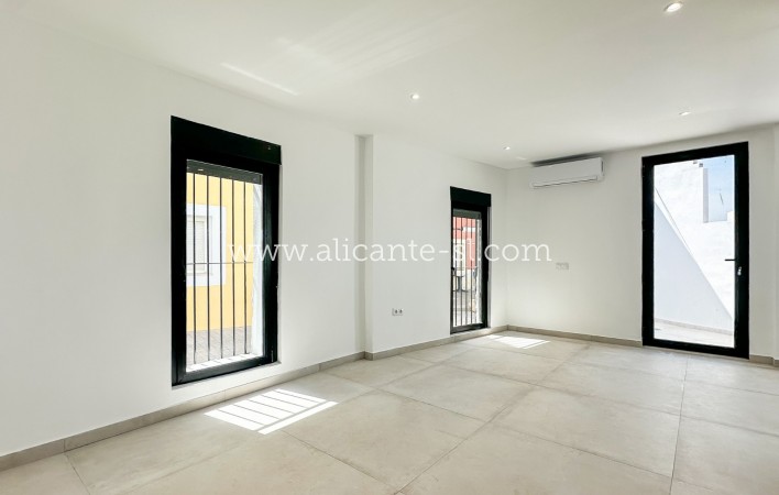 Sale - Townhouse - Hondón de las Nieves