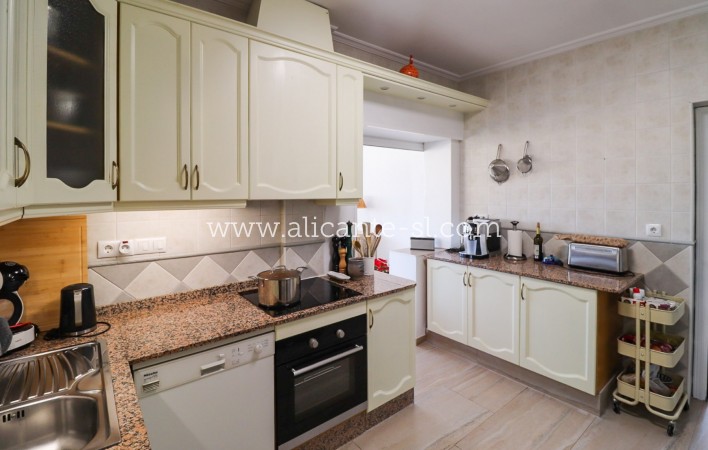 Sale - Villa  - La Romana