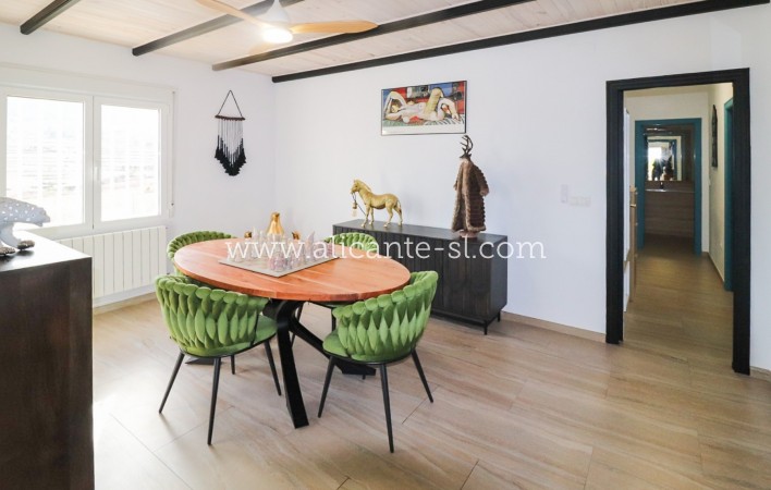 Sale - Villa  - La Romana