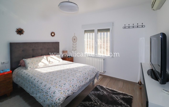 Sale - Villa  - La Romana