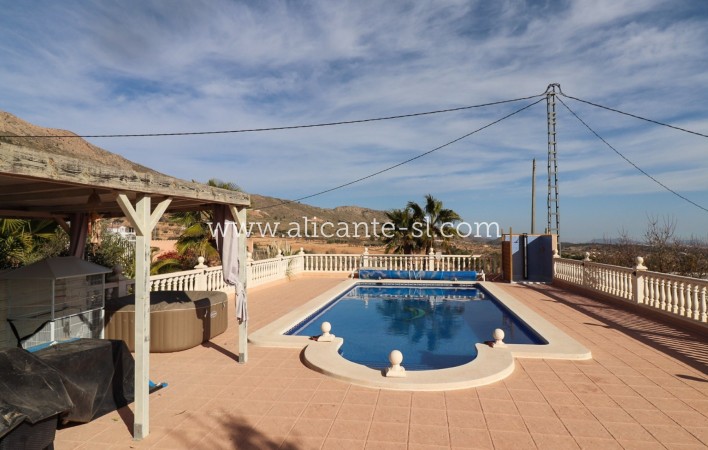 Sale - Villa  - La Romana