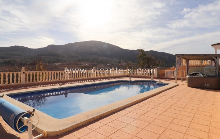 Sale - Villa  - La Romana