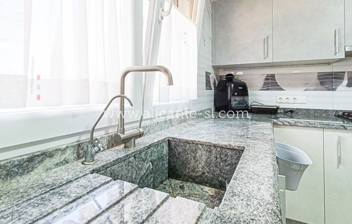 Sale - Villa  - Pinoso