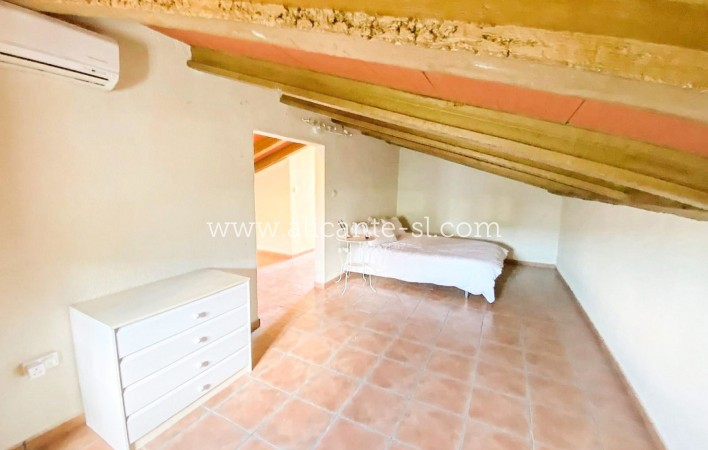 Sale - Villa  - La Romana