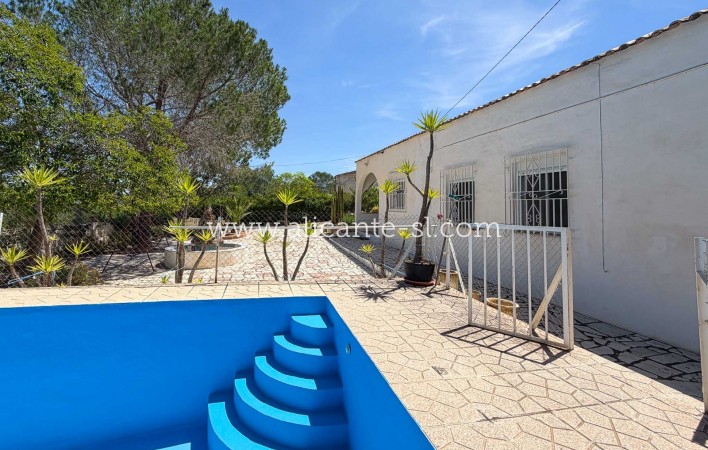 Sale - Finca - Hondón de las Nieves