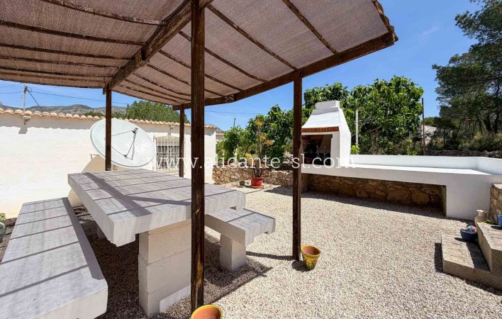 Sale - Finca - Hondón de las Nieves