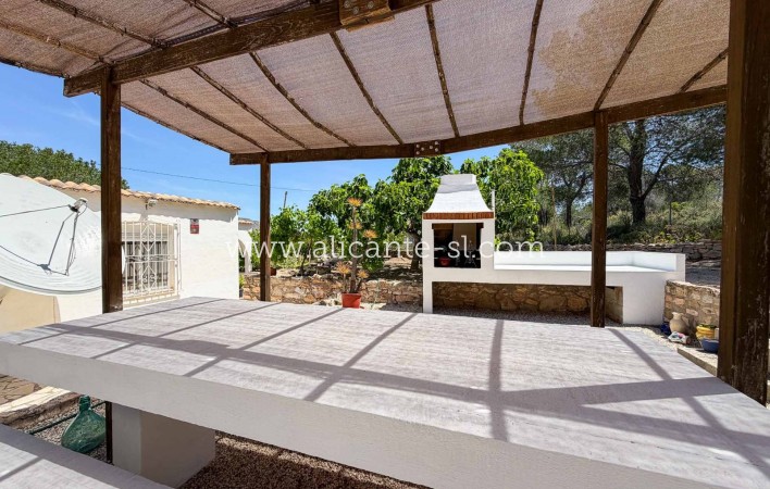 Sale - Finca - Hondón de las Nieves