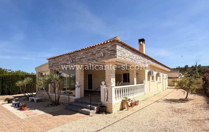 Sale - Villa  - Macisvenda