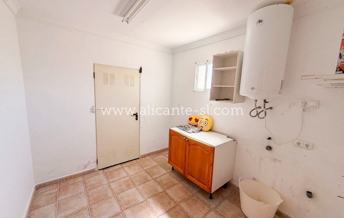 Sale - Villa  - Macisvenda