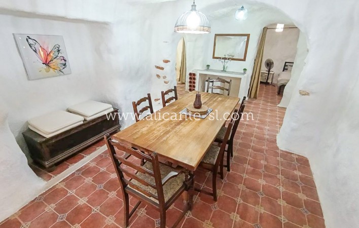 Sale - Country House - Algueña