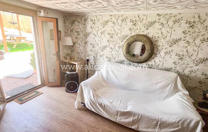 Sale - Country House - Algueña