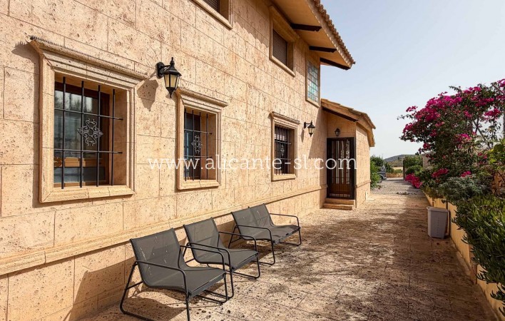 Sale - Villa  - Hondón de los Fráiles