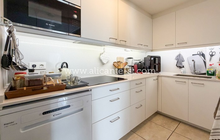 Sale - Villa  - Orihuela Costa - Los Altos
